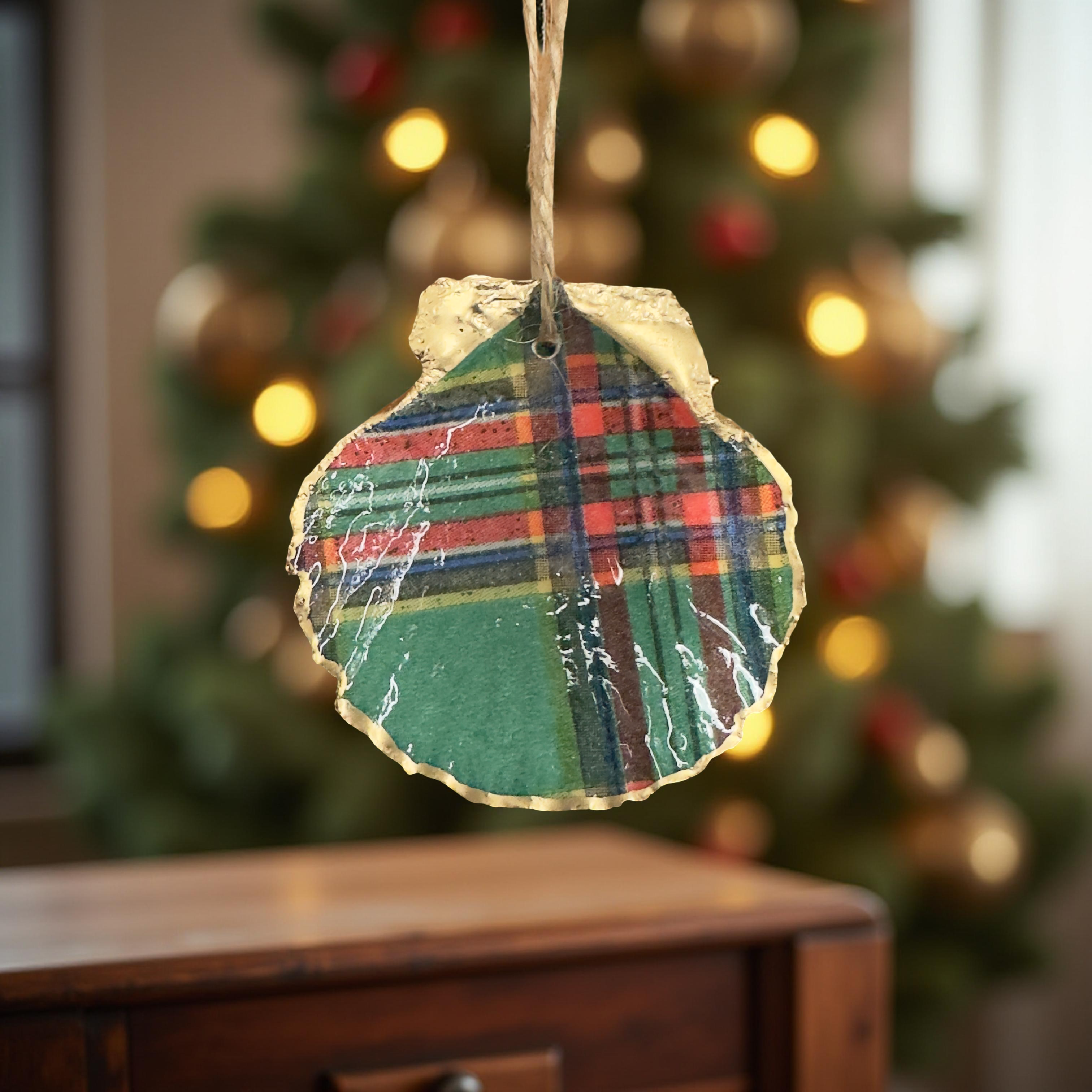 Shell Yeah By Jaks LLC - Wholesale Ornament - Tartan Plaid Scallop Shell Ornament – Gold Rim3