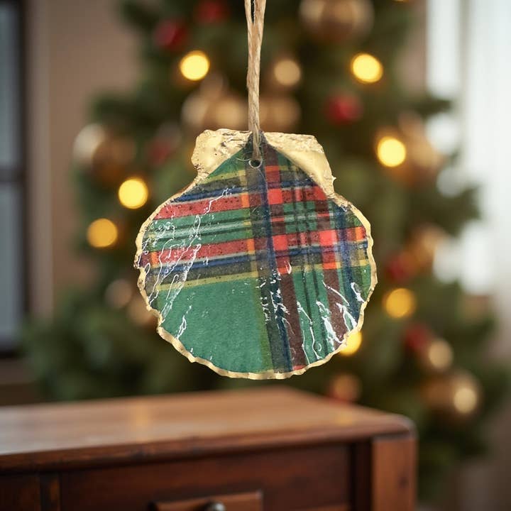 Shell Yeah By Jaks LLC - Wholesale Ornament - Tartan Plaid Scallop Shell Ornament – Gold Rim3