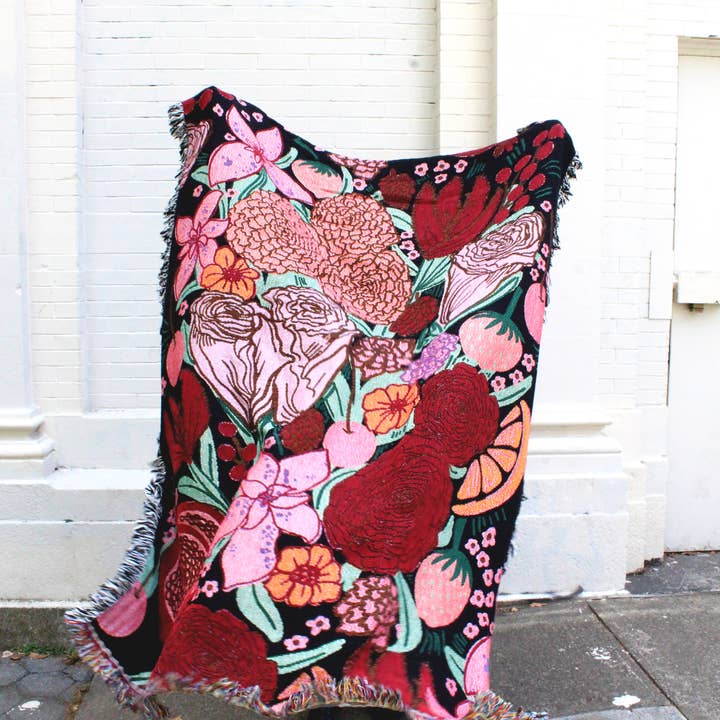 Calhoun & Co. - Wholesale Throw Blanket - Fruity Floral Tapestry Blanket 1
