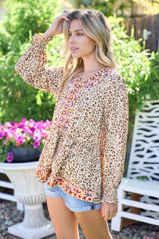 Taupe Haut tissé à manches longues brodé imprimé animal-IT3918 en vente sur Faire3