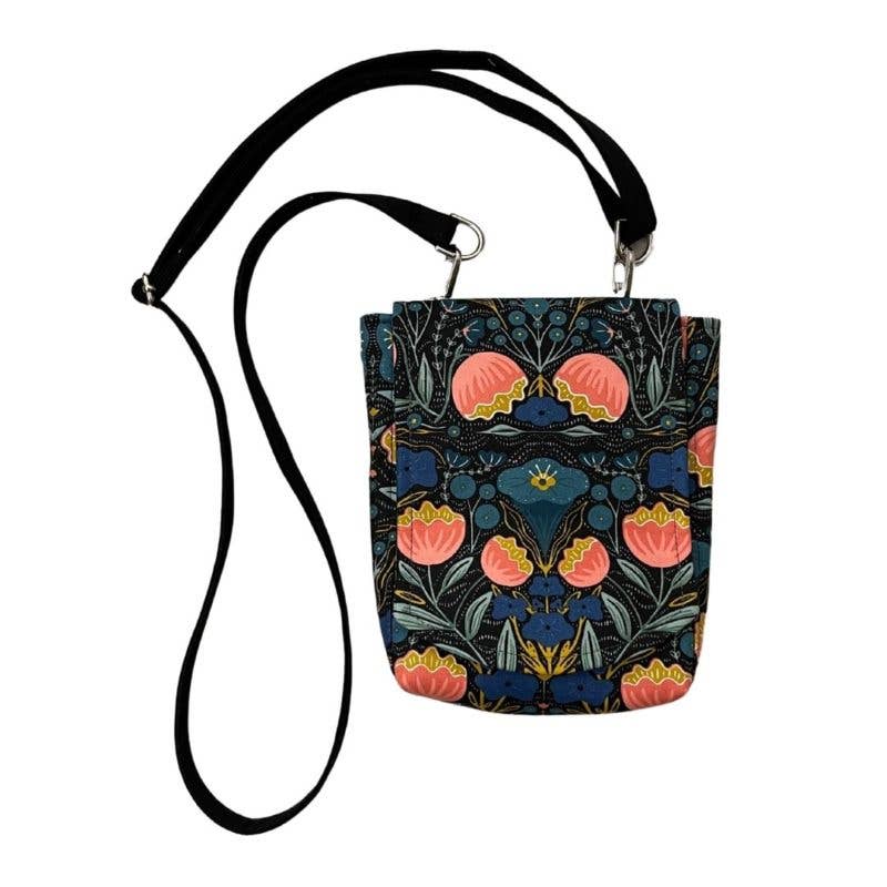 Around the Bobbin - Wholesale Craft Supplies - Zip & Clip Bag | Sewing Pattern1