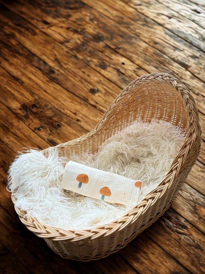 Moms n Tots – wholesale Swaddle – Baby – Baby Swaddle Blanket, Crib Sheet, Nursing Cover (Versatile)2