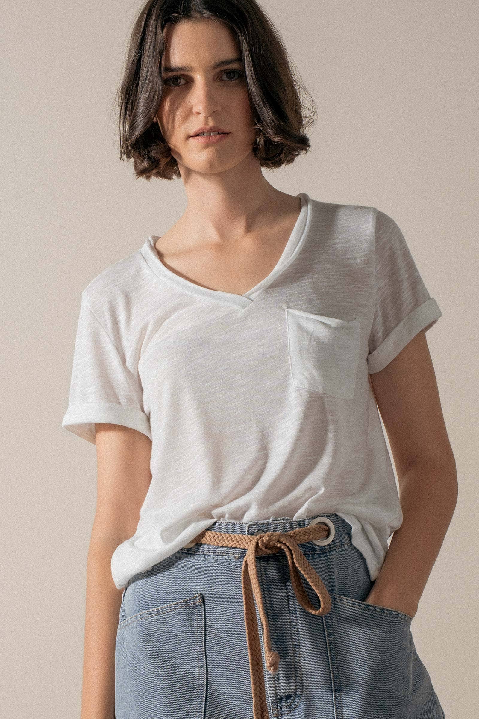 Urban Daizy - Wholesale T-Shirt - Women's - Rolled Sleeve V-Neck Pocket Tee15