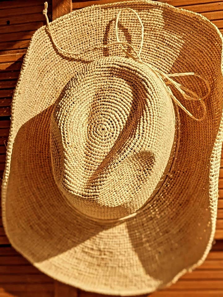 Unisex hat, straw hat, raffia hat, hat for wholesale by raphiasac
