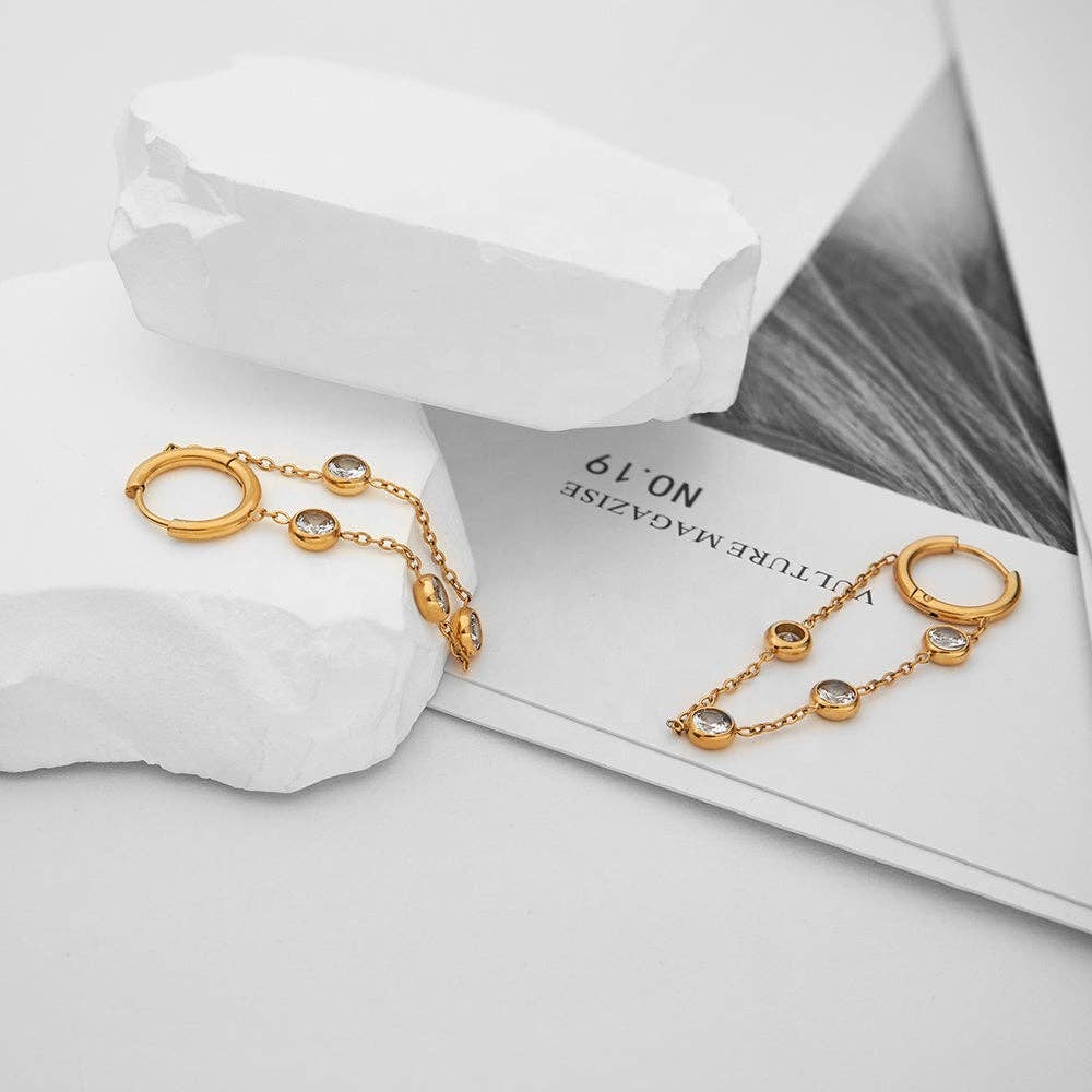 Katie Rae Collection - Venta al por mayor Pendientes de aro pequeños - BRISA HUGGIE3