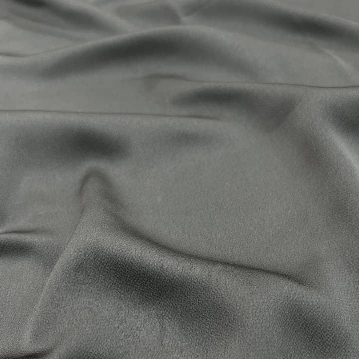 Hijab Collections - Wholesale Hijab - Women's - Grain satin hijab with reversible chiffon inner lining