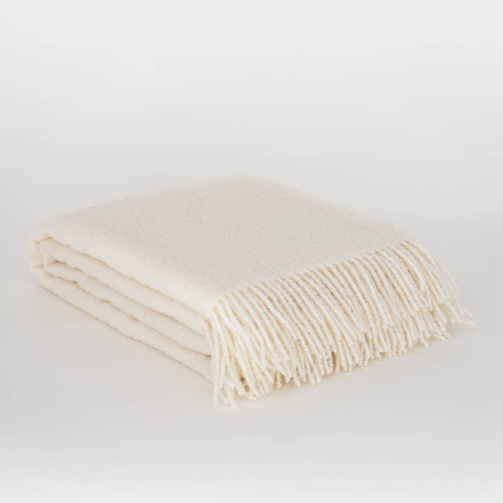 MoST - Wholesale Throw Blanket - Wool bouclé throw blanket PARIS white2