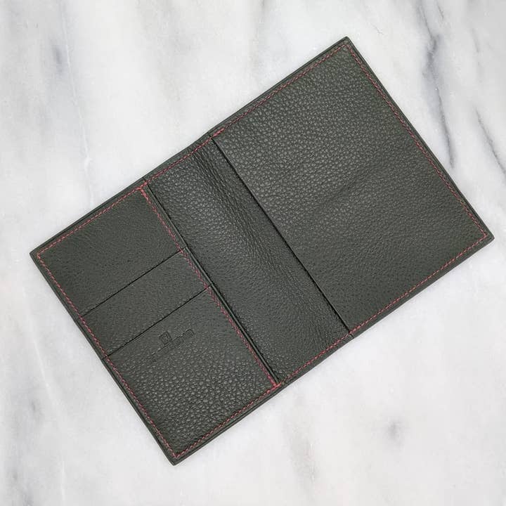 PASSPORT WALLET – GREEN & BRIQUE for wholesale by KUBEEKA