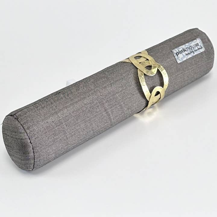 Coussin pour présentoir à bracelets 12 pouces pour la vente par Pink House Imports