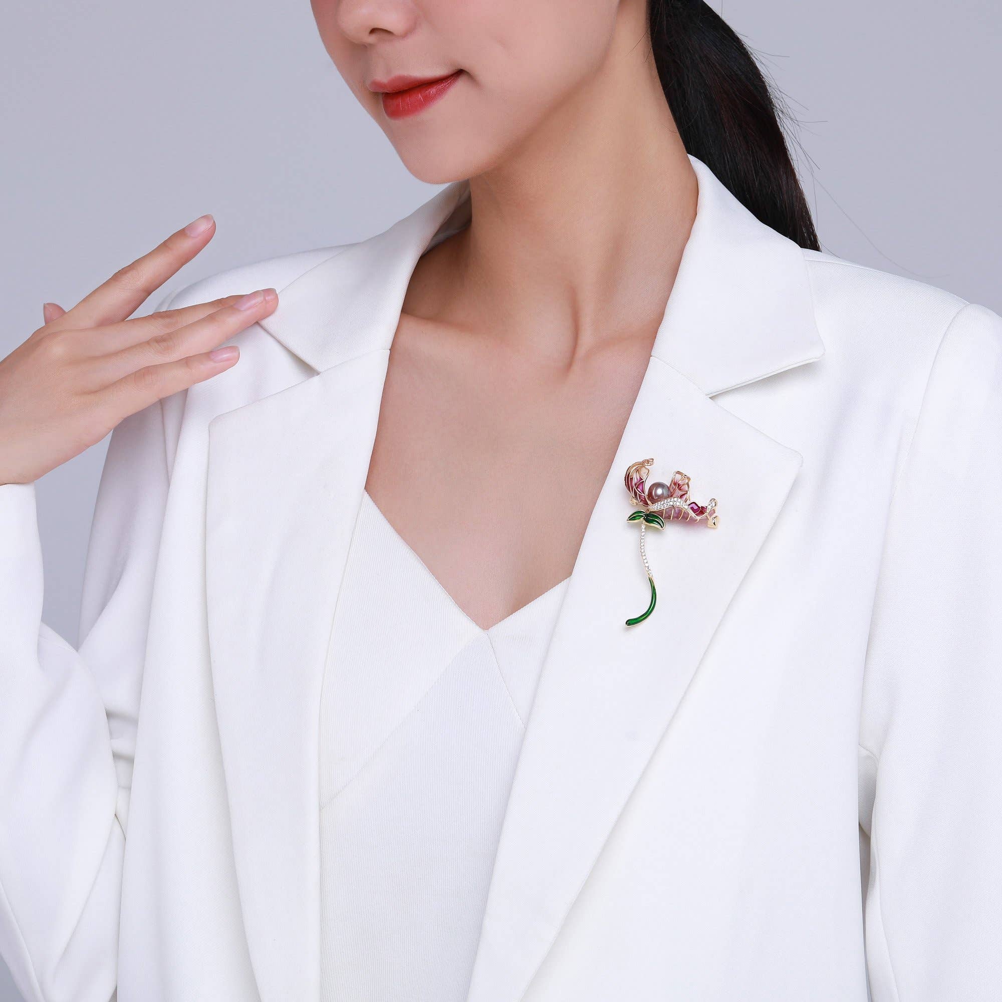 Timeless Pearl - Wholesale Brooch - Dancing Flower Edison Pearl Brooch2