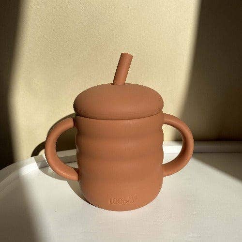 Loo.Up Italy - Venta al por mayor Vaso/copa - Niños y bebés - Vaso infantil de vidrio Salvia con pajilla - 160 ml1