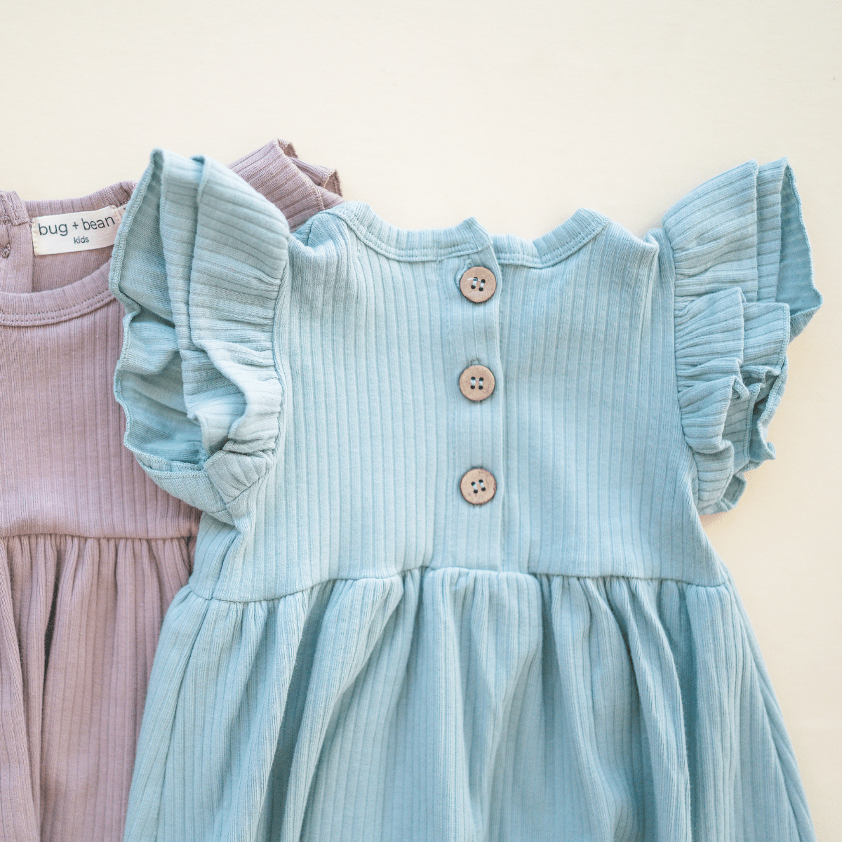 bug + bean kids – Vestido - Crianças por atacado – Vestido de babado em algodão orgânico | Sky10