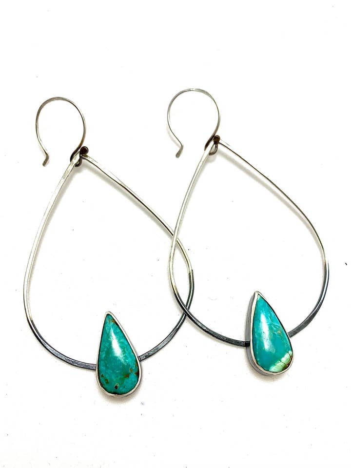 Boucles d'oreilles en forme de larme turquoise pour la vente par Union Studio Metals
