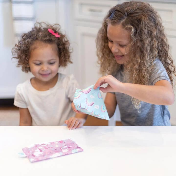 Bumkins - Vente Boîte pour encas – enfant et bébé - Sac à collation réutilisable, petit paquet de 2 : arcs-en-ciel et licornes3