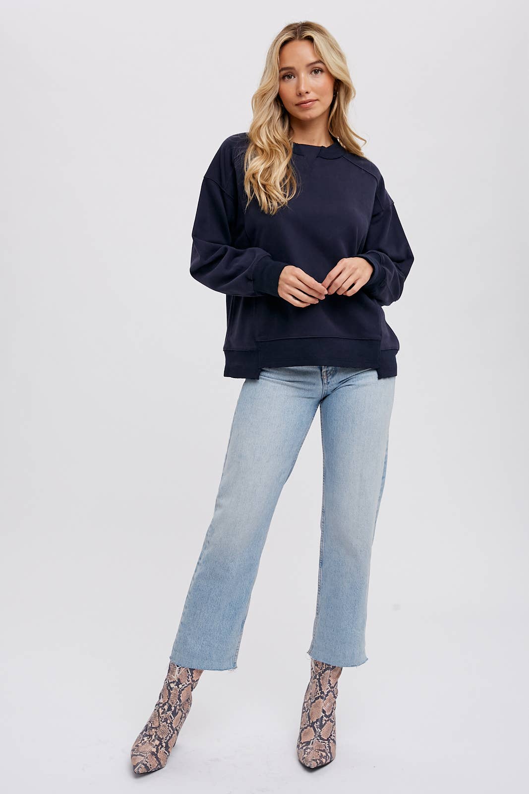 Bluivy - Wholesale Sweatshirt - Women's - BOXY SWEATSHIRT3