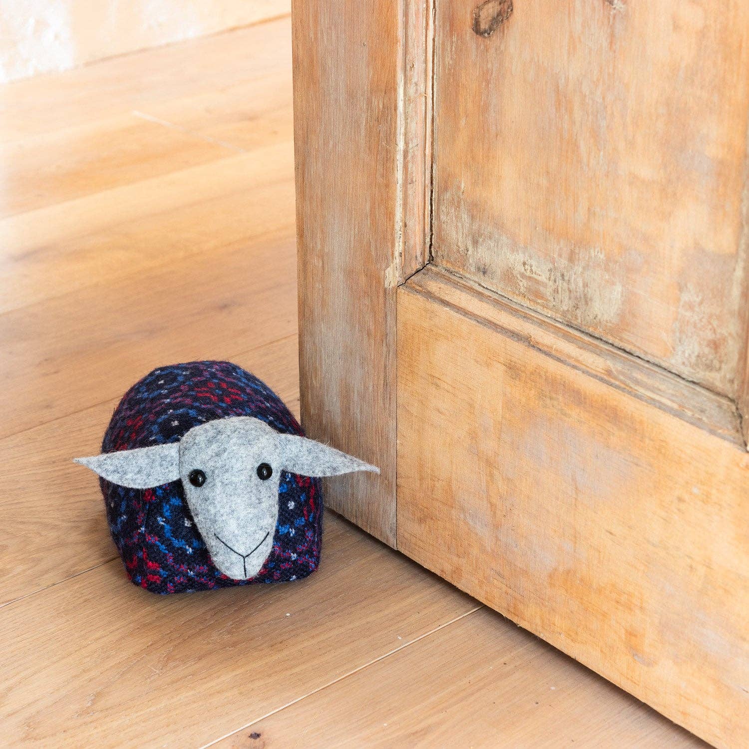 Melin Tregwynt – wholesale Door stop – Vintage Rose Doorstop Sheep1