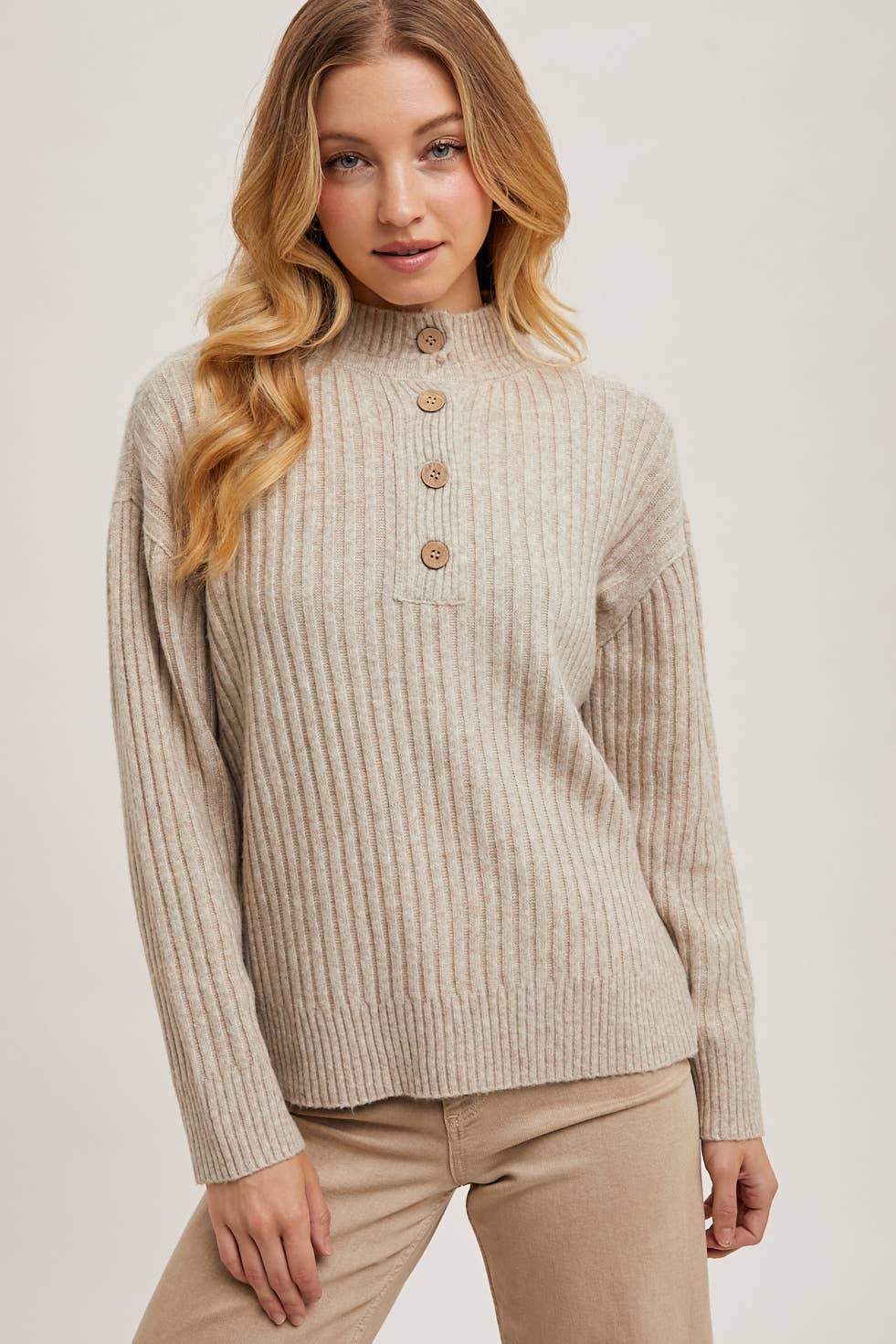 Bluivy - Vente Pull en maille – femme - PULL EN TRICOT À COL HENLEY ET BOUTONNÉ SUR LE DEVANT0