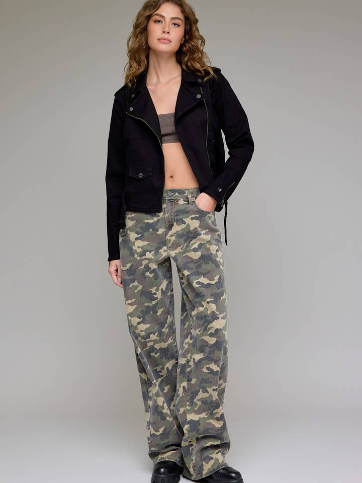 Camo 33" Inseam Low Slung Baggy Jean for wholesale by Hidden Jeans