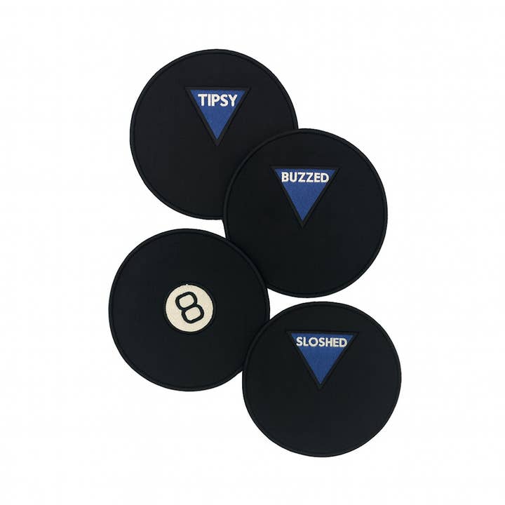 Magic 8 Ball cocktailservietter, sæt med 4 for engroshandel hos Biscuit Home