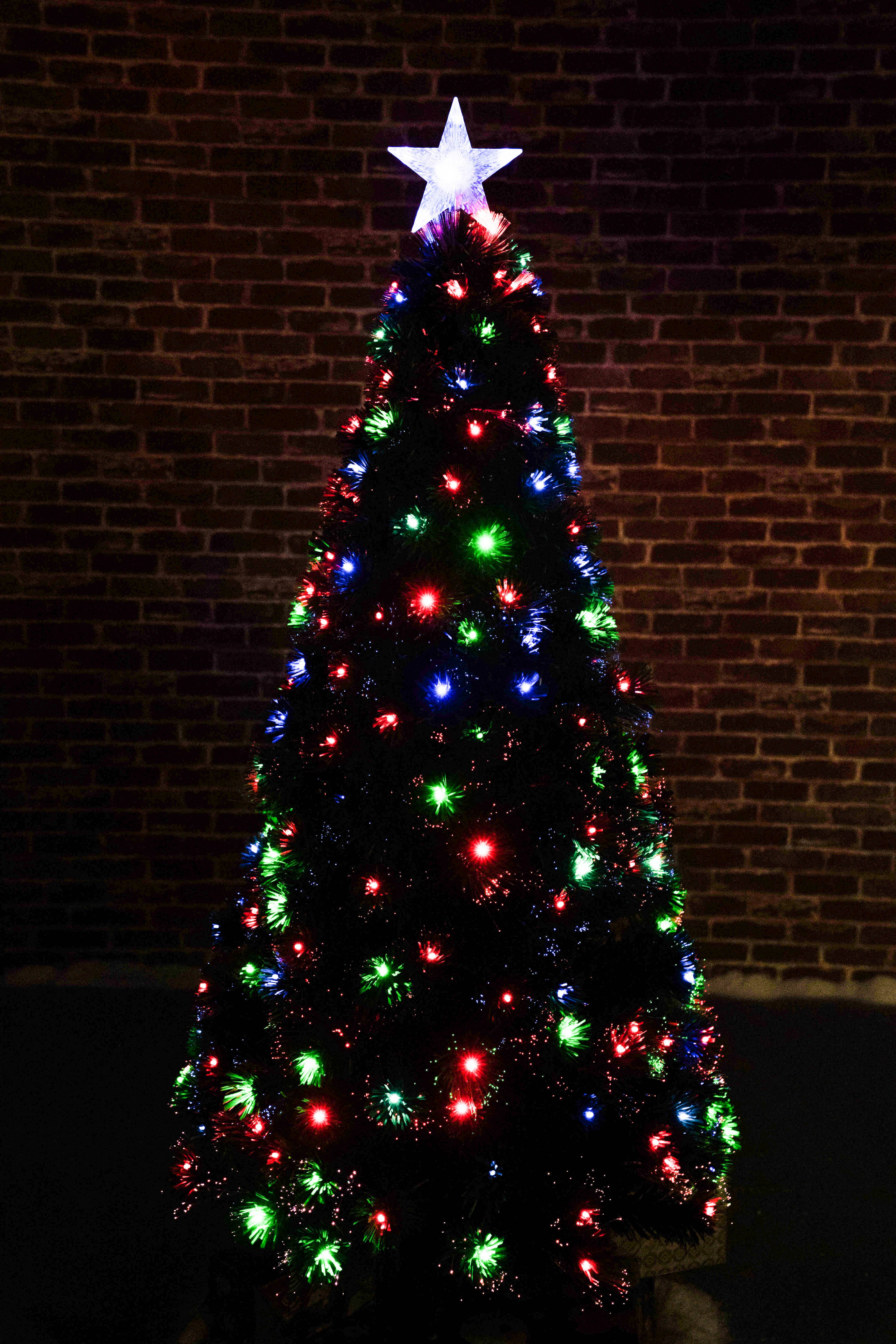 Hi-Line Gift Ltd. - Wholesale Artificial Christmas Tree - Christmas Tree Fiber Optic Multi-Colour Star Led5