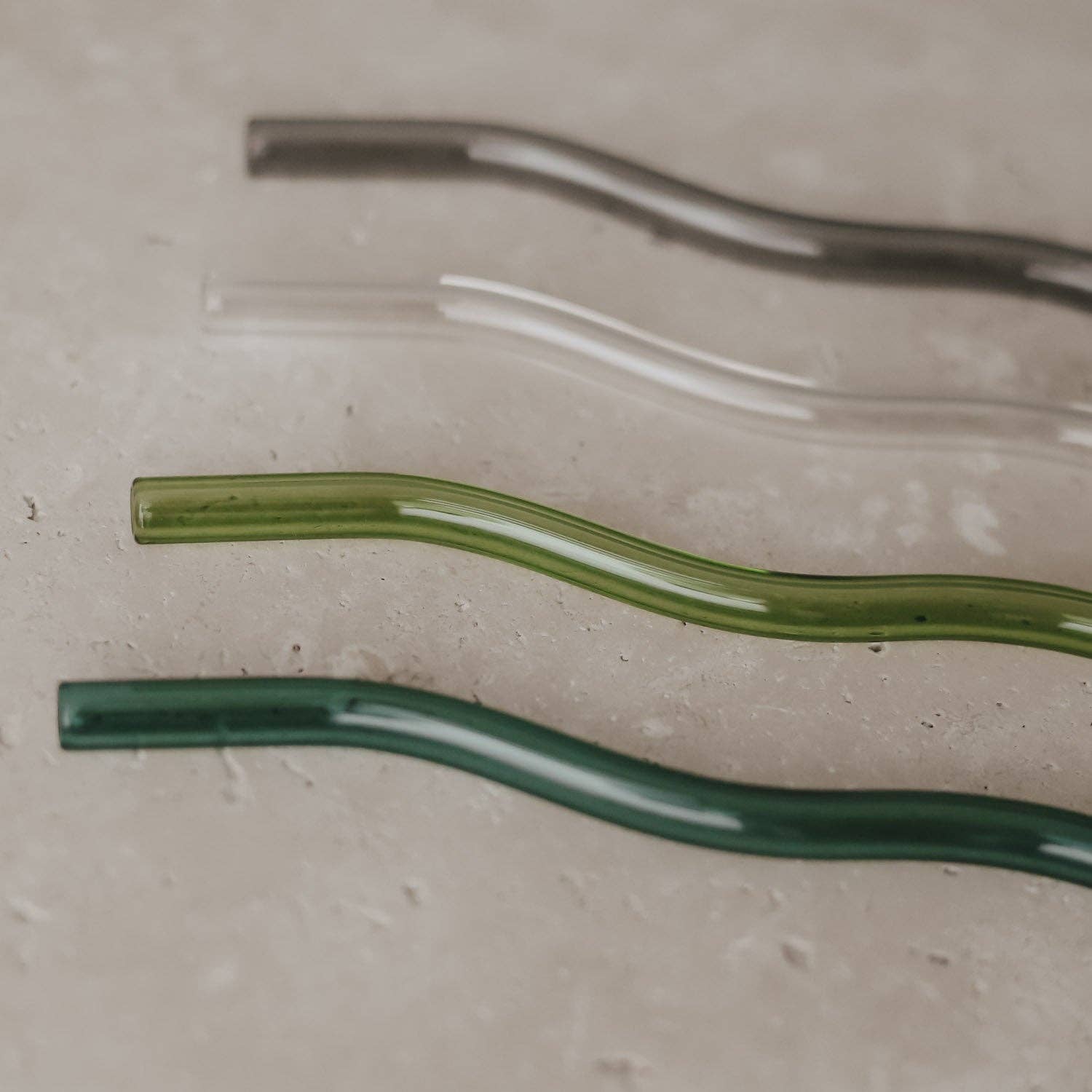 Eulenschnitt - Wholesale Drinking Straw - Wavy glass straws 20cm green in a set of 41