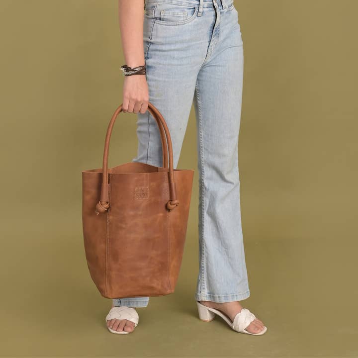 Liam & Lana - Wholesale Tote Bag - Women's - Elsie Leather Tote2