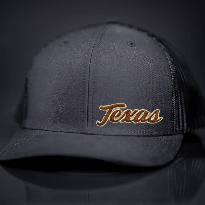 Last Stand Hats, LLC - Wholesale Trucker Hat - Unisex - Last Stand Texas Longhorn Texas Script Retro Hat