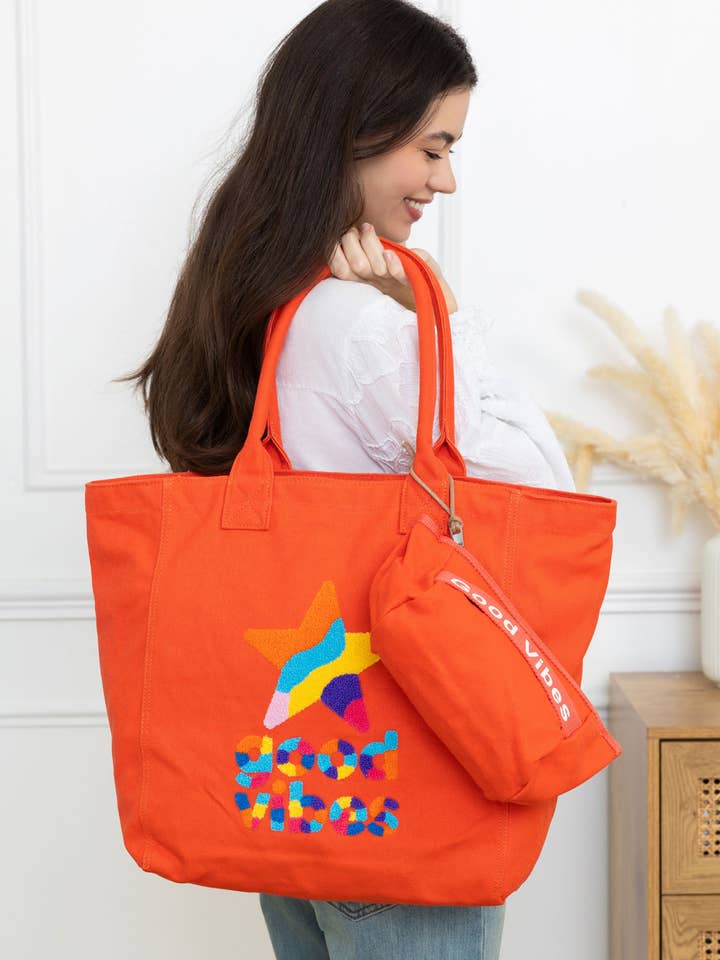 A-611 per la vendita all'ingrosso da parte di MANDOLINE