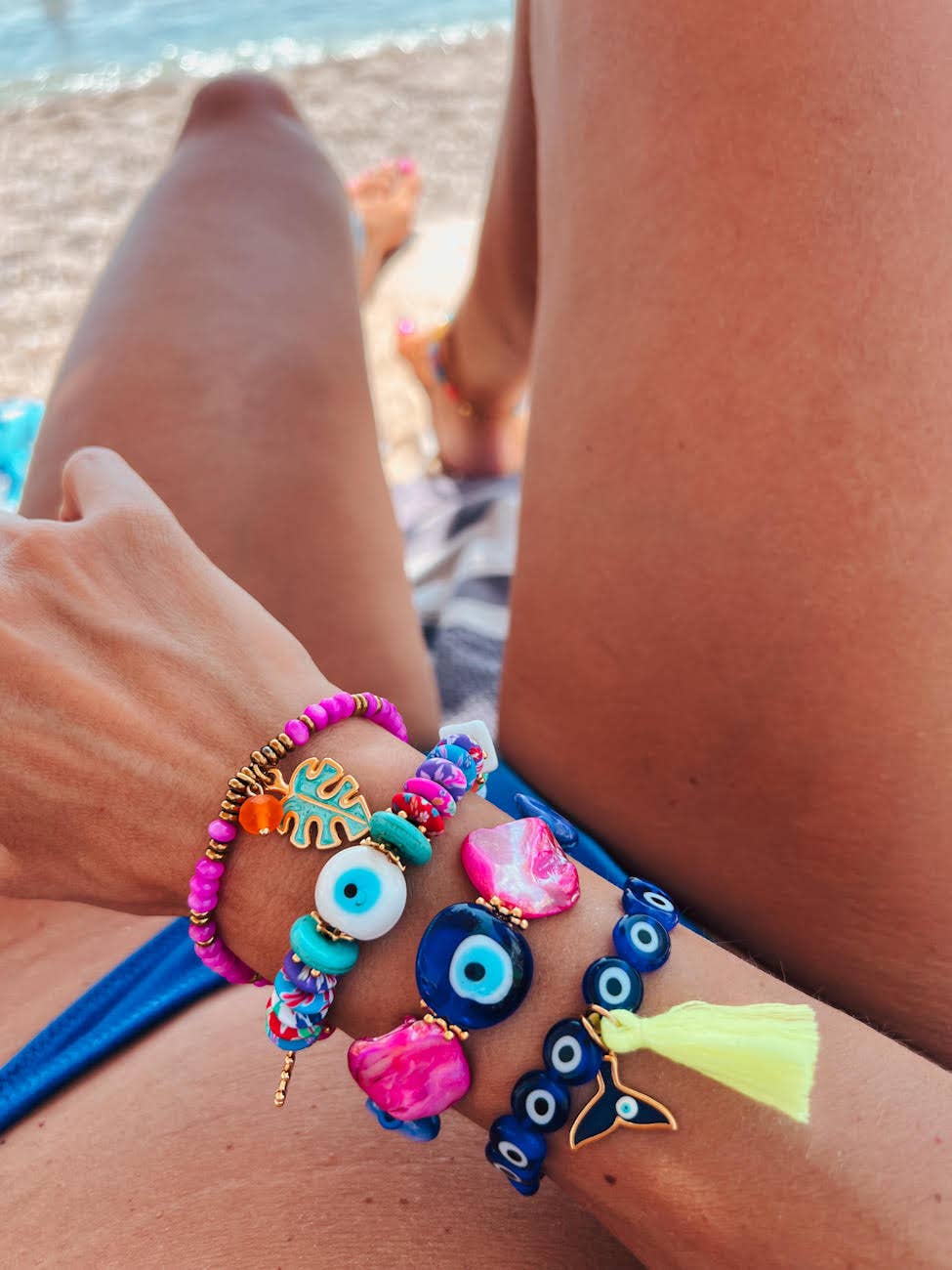 Goupi - Wholesale Beaded Bracelet - Multi colored eye bracelet with gold details1