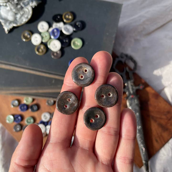 Silver Beast Studio - Wholesale Sewing Button/Snap - 18mm Original Buttons (Set of 5)5