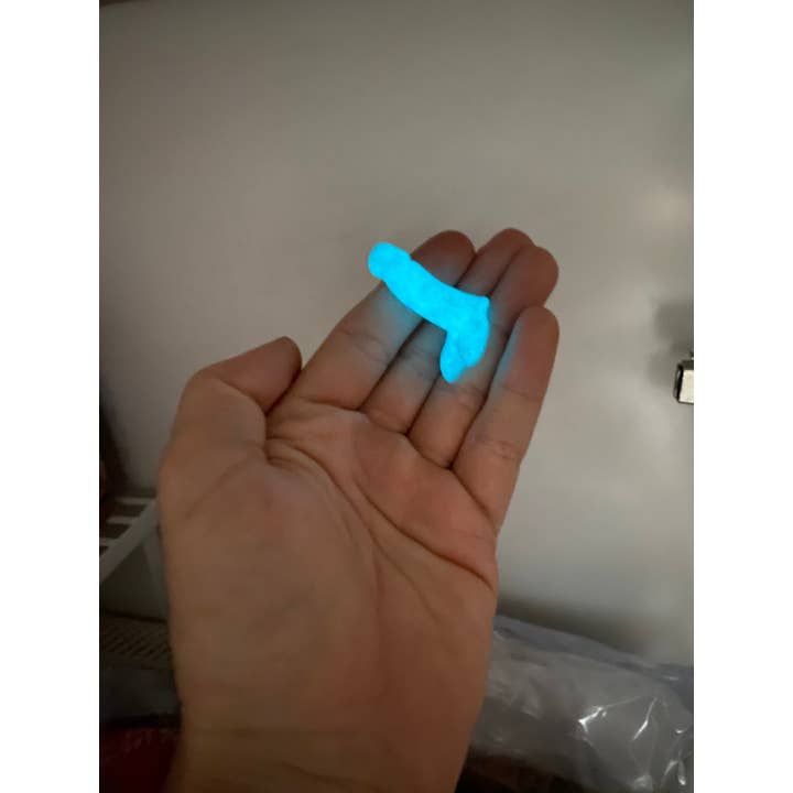 NumanPrints - Vendita all'ingrosso Regalo divertente/originale - Tappi per valvole a forma di pene luminosi al buio6