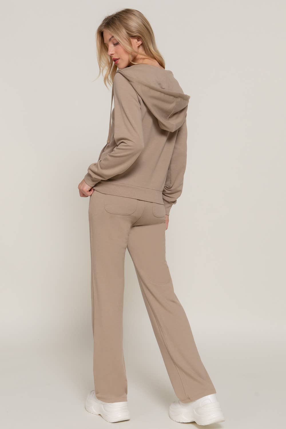 Active Basic | Active USA - Wholesale Lounge Set - Women's - Long Sleeve Hoodie Jacket & Pants Sweatsuit Set  1