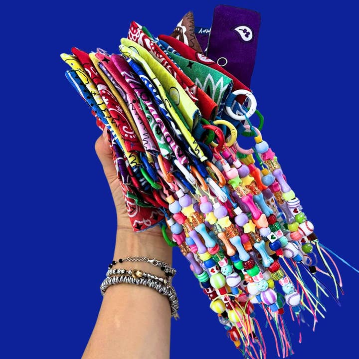 JAMPY - Wholesale Pet Poop Bag Dispenser - Recycled Cotton Dog Poop Bag Holder – 90s Bandana Style1