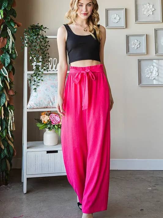 Pantaloni a Taglia Intera con Cintura Frontale e Vita a Sacchetto di Carta Taglia Plus di Heimish per la vendita all'ingrosso da parte di Salty Bloom