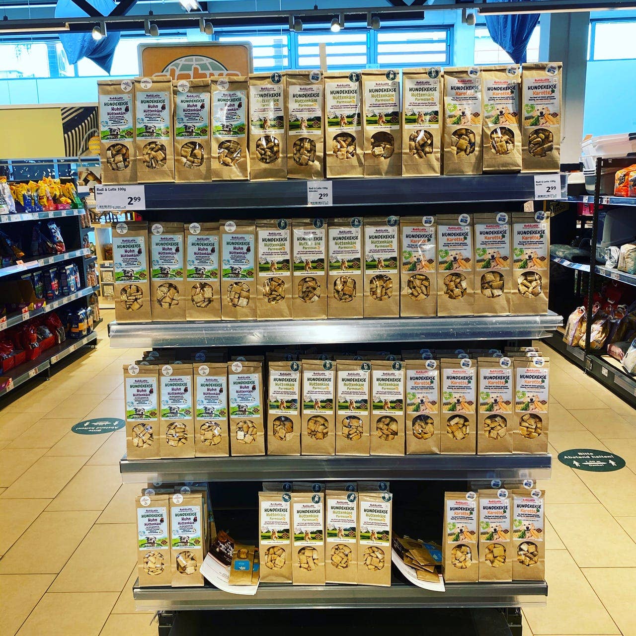 Rudi&Lotte - Wholesale Pet Treats - Dog - Rudi&Lotte cottage cheese parmesan dog biscuits3