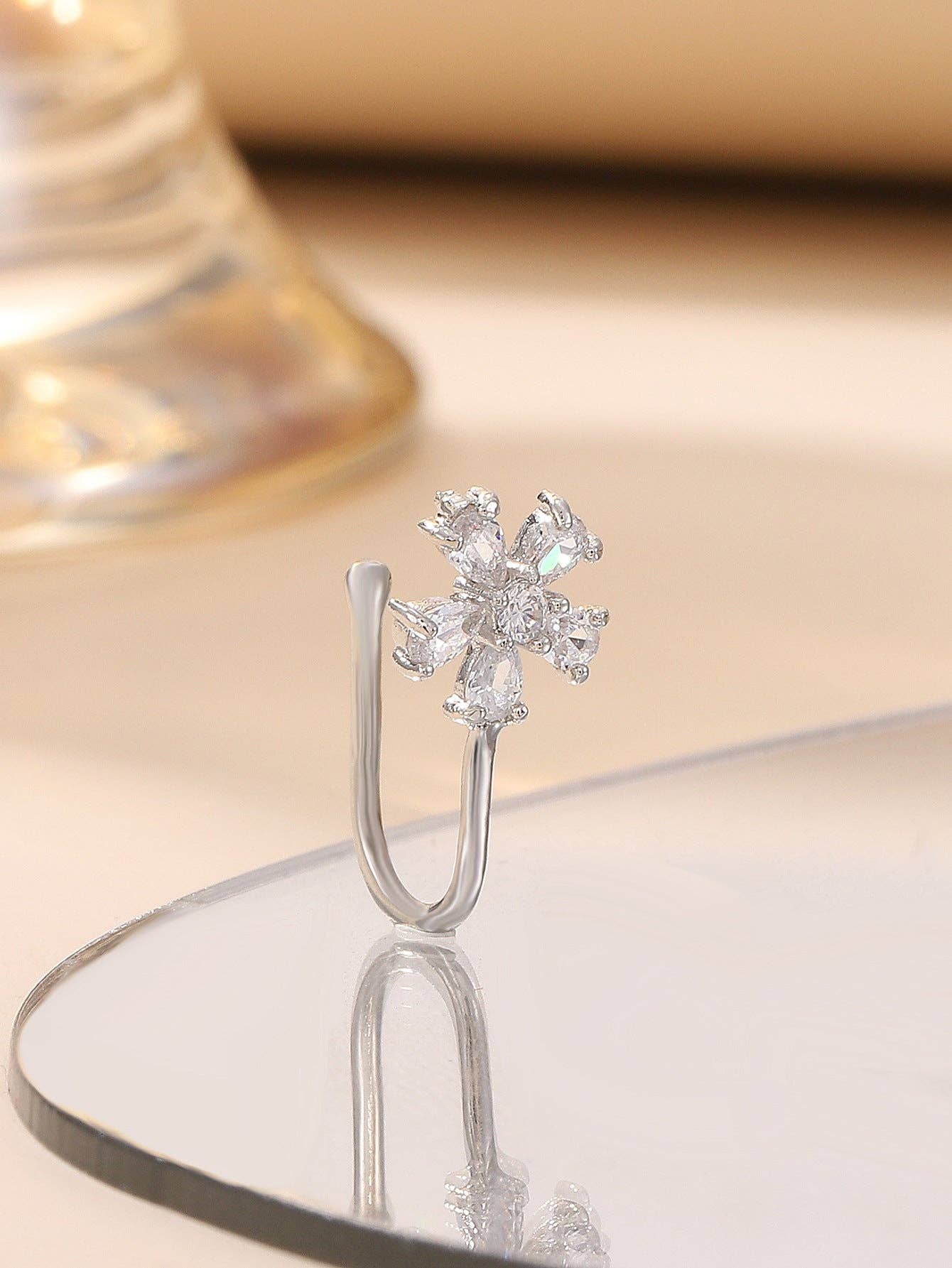 SALINA TRADING INC - Wholesale Neusring - U-vorm Ster Hart Kroon Niet-piercing Neusring34