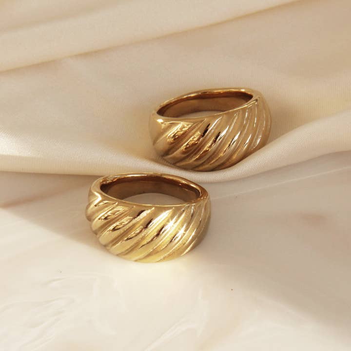 Gold Twist Cigar Band for wholesale on Faire