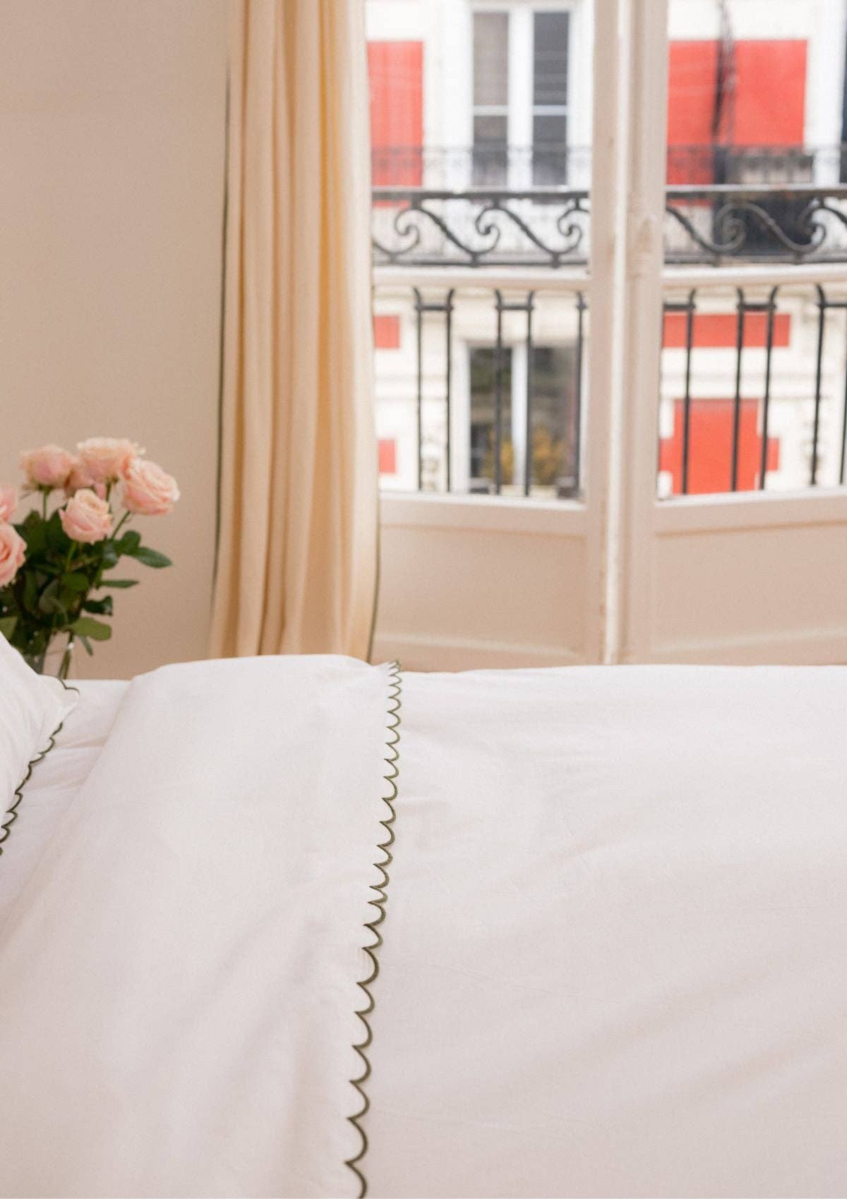 Tomète - Wholesale Duvet Cover - The scalloped duvet cover in white & forest green cotton percale4