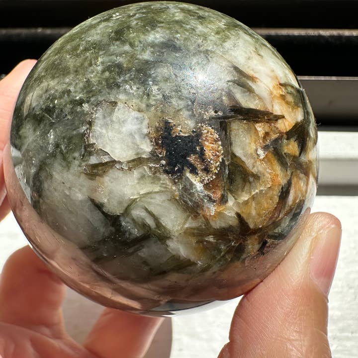 Moon Rituals - Wholesale Spiritual stone/crystal - Natural Green Verdelite with Mica Sphere – 5cm Healing Crystal for Heart Chakra & Energy Balancing, Christmas Crystal Gift2