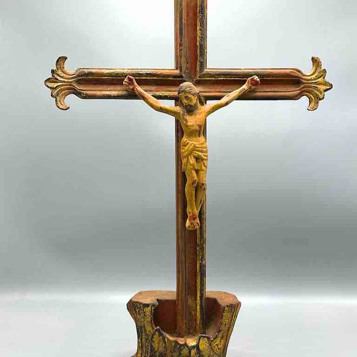 Antico Crocifisso cattolico franco-vietnamita per la vendita all'ingrosso da parte di The Niger Bend