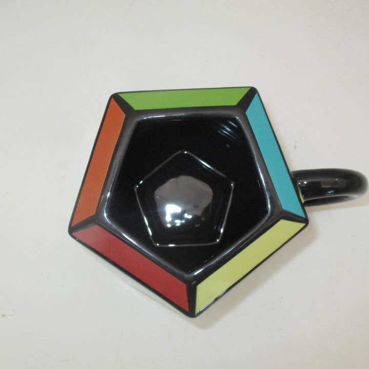 Silver Buffalo - Wholesale Coffee Mug - Dungeons & Dragons D20 Die Ceramic 3D Sculpted Mug5