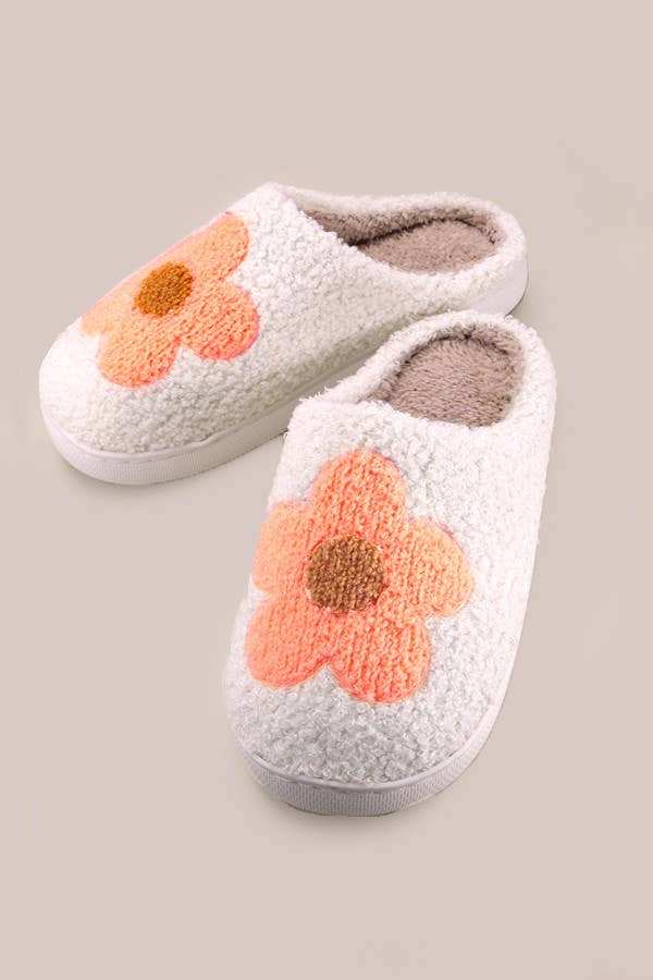 JOSSLYN by wall to wall – Engroshandel Slippers - Dame – Bløde plyssede hjemmesko med svampe, hjerte eller regnbue - varme og komfortable12