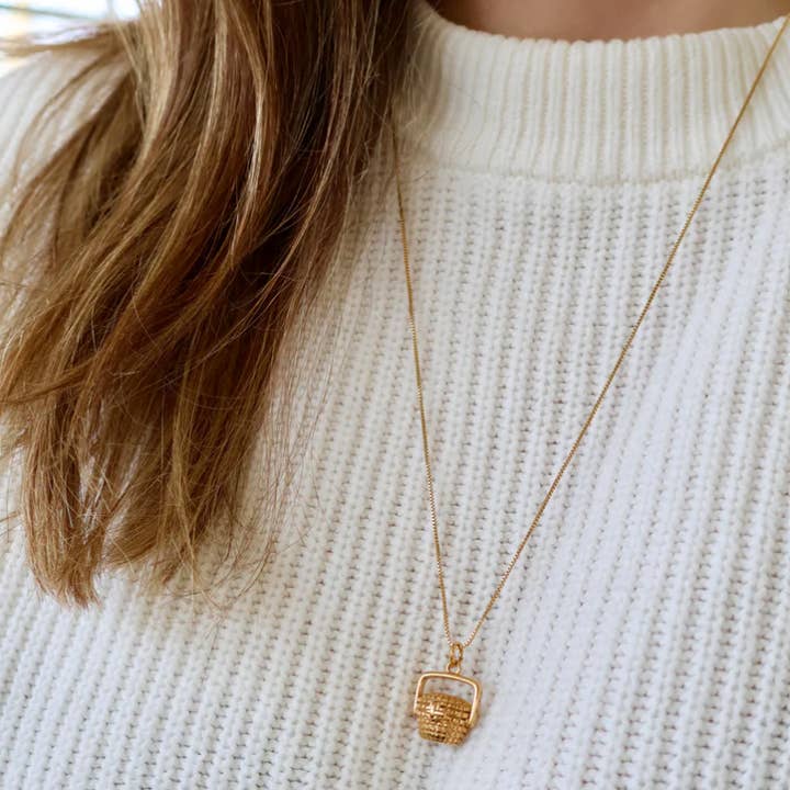 Beth Ladd Collections - Wholesale Pendant/Charm Necklace - Nantucket Basket Charm + Necklace