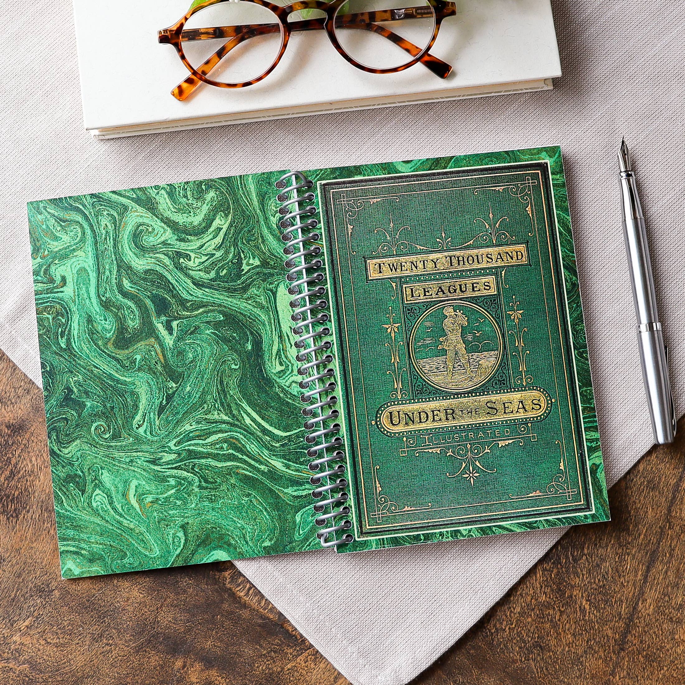 Sunshine and Ravioli - Vente Cahiers - Cahier à spirale, Vingt mille lieues sous les mers1