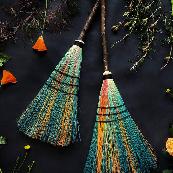 Keven Craft Rituals LLC – Engroshandel Kost – "Big Boss Witch" Fejekoste9