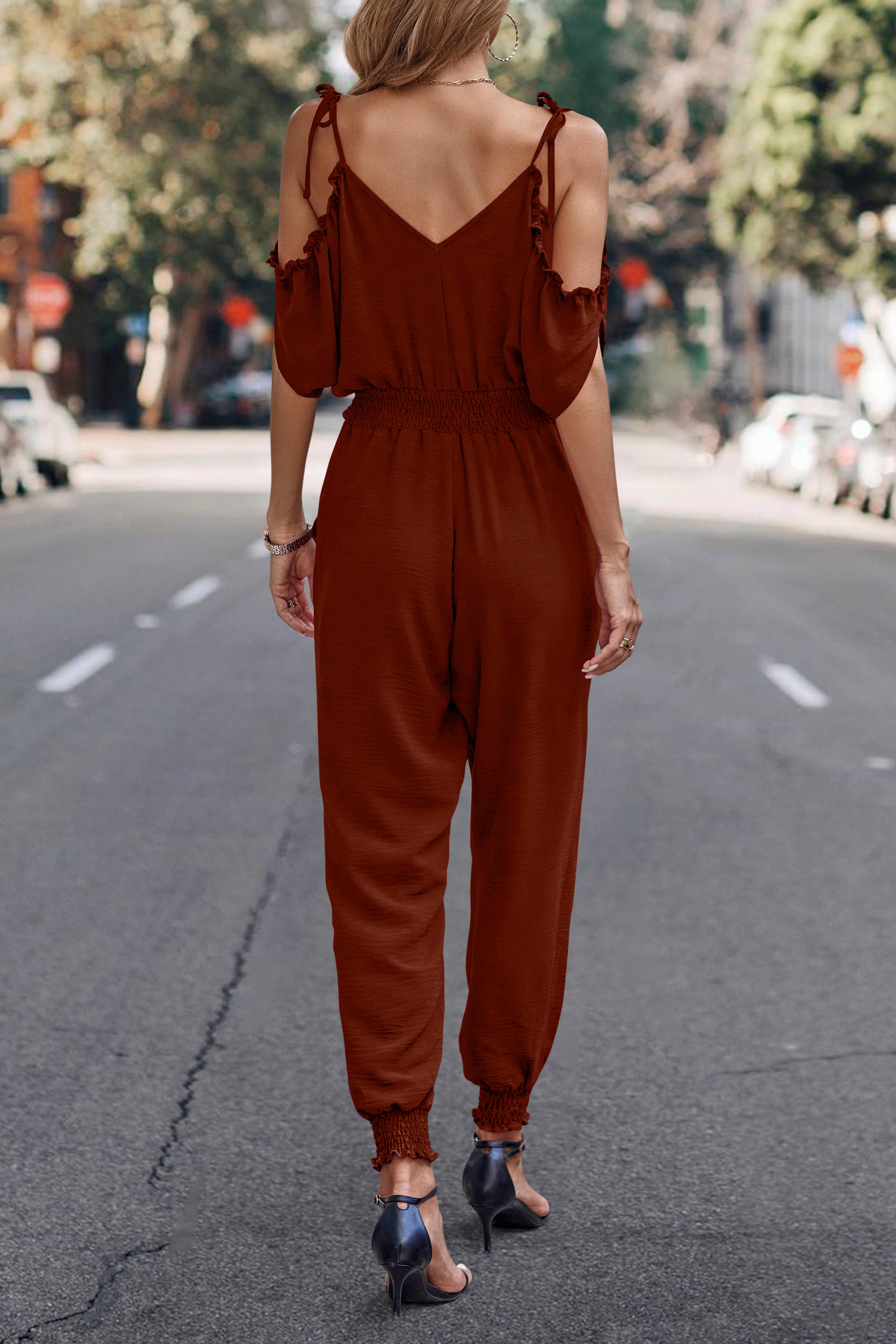 eLook – Großhandel Jumpsuit – Damen – SZ1-J9004 Schulterfreier Wickeloverall mit gesmokter Schulterpartie26