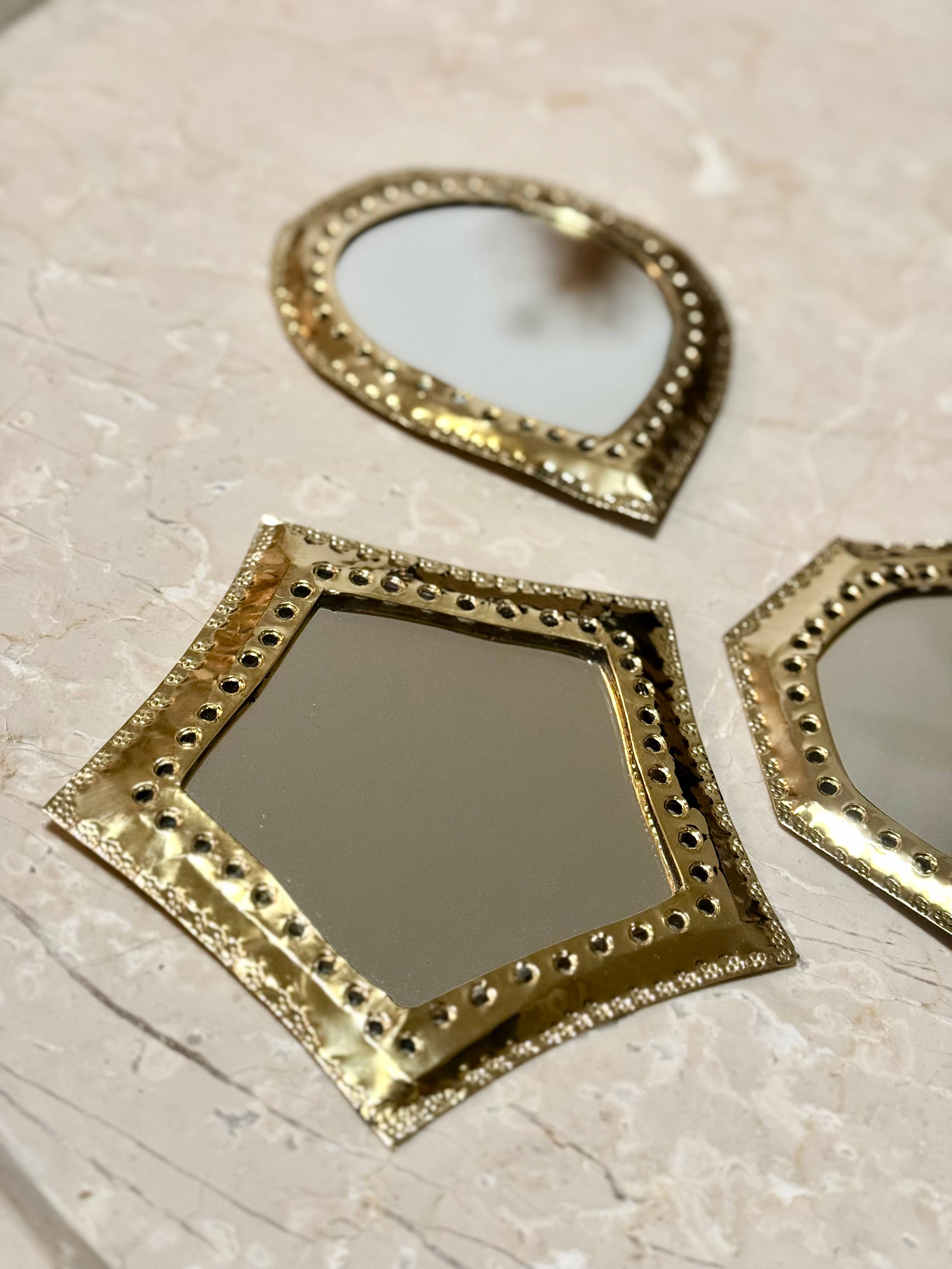 romeda - Wholesale Wall Mirror - Gold decorative mirrors, Brass wall decorative mirror6