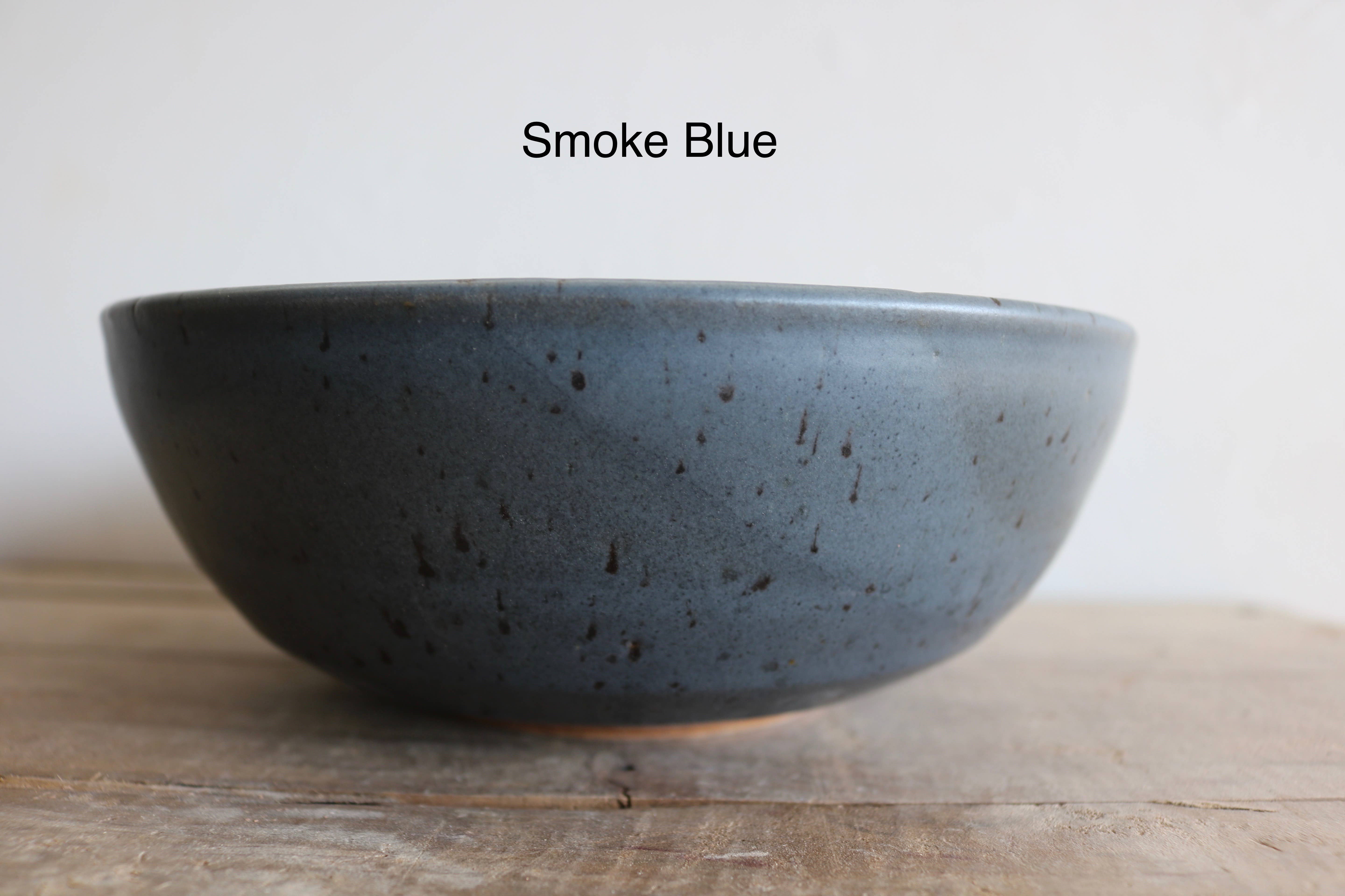 KJ Pottery – Großhandel Essteller – Teller und Ramen-Schale aus handgefertigtem rotem Irdenware-Ton17