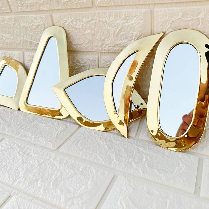 Palmeraies - Vendita all'ingrosso Specchi da parete - Set di 12 specchi marocchini fatti a mano - Specchi decorativi da parete in ottone dorato0