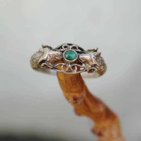 Anello Aries in malachite e argento 925 per la vendita all'ingrosso da parte di Iroquoise